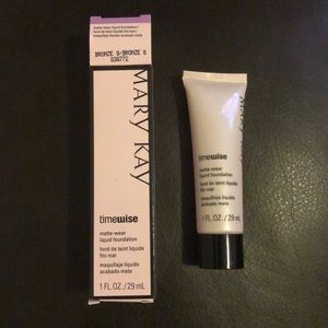 Mary Kay Timewise Liquid Foundation Bronze 8